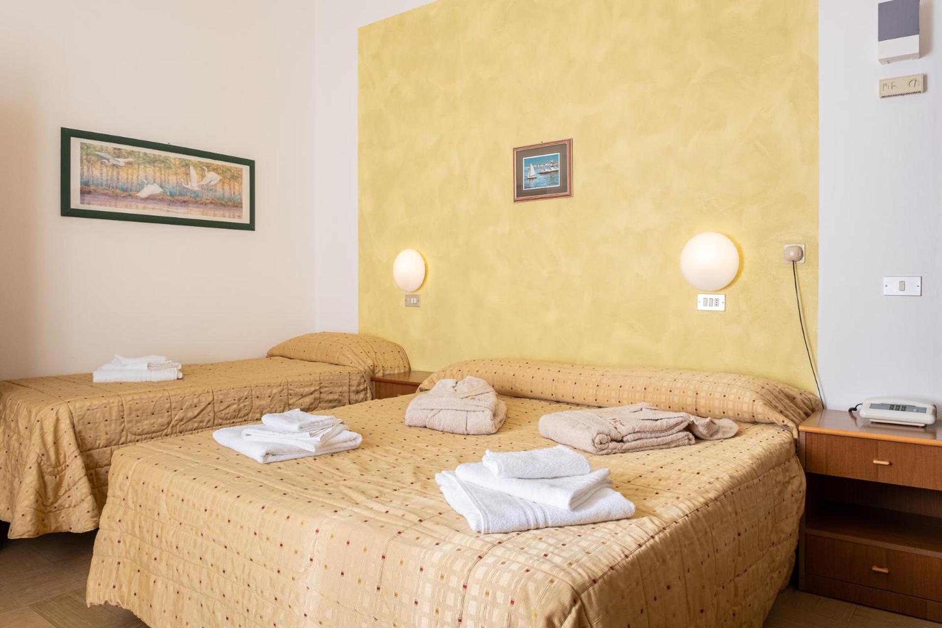 Hotel Pironi San Mauro Mare Kültér fotó
