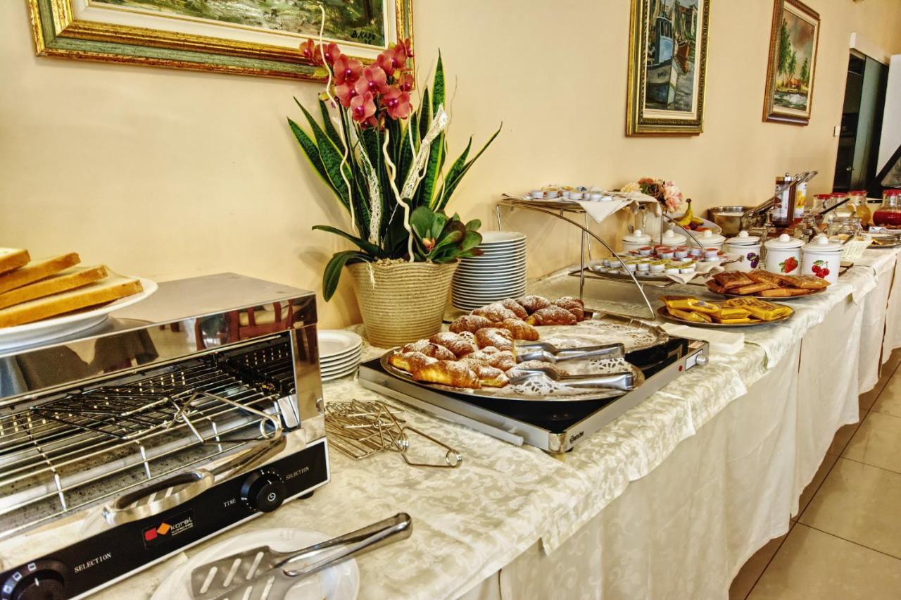 Hotel Pironi San Mauro Mare Kültér fotó
