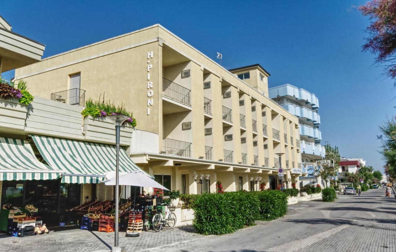 Hotel Pironi San Mauro Mare Kültér fotó