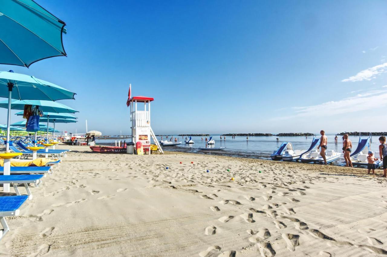 Hotel Pironi San Mauro Mare Kültér fotó